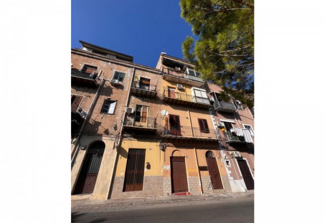Appartamento in vendita a Palermo in via Cappuccini