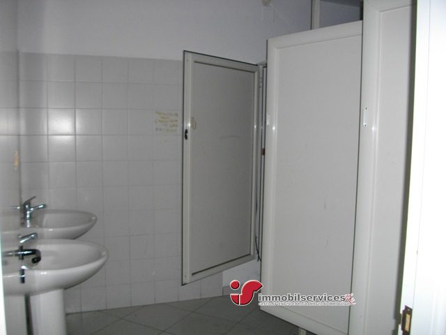 Negozio - Loc.Com. PALERMO affitto  Palermo  Immobilservices Re Srl