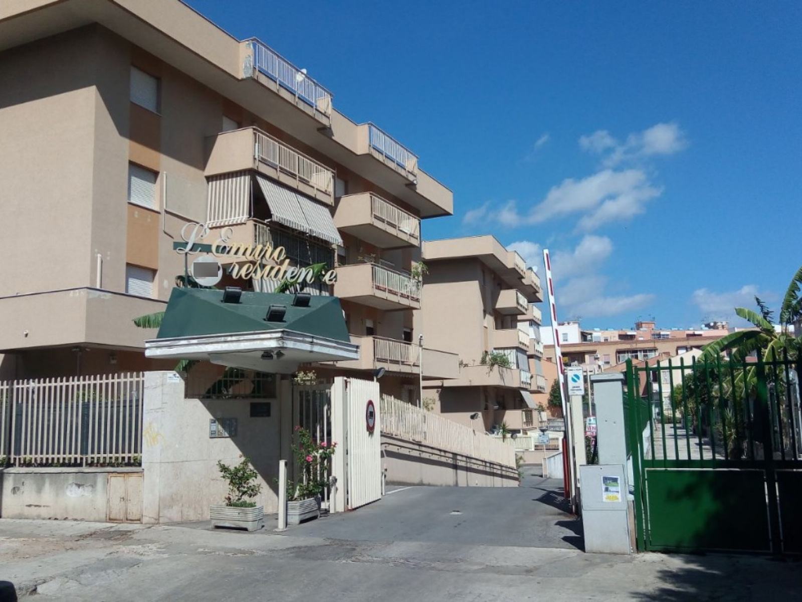 appartamento in Via Eugenio l'Emiro 21 a Palermo